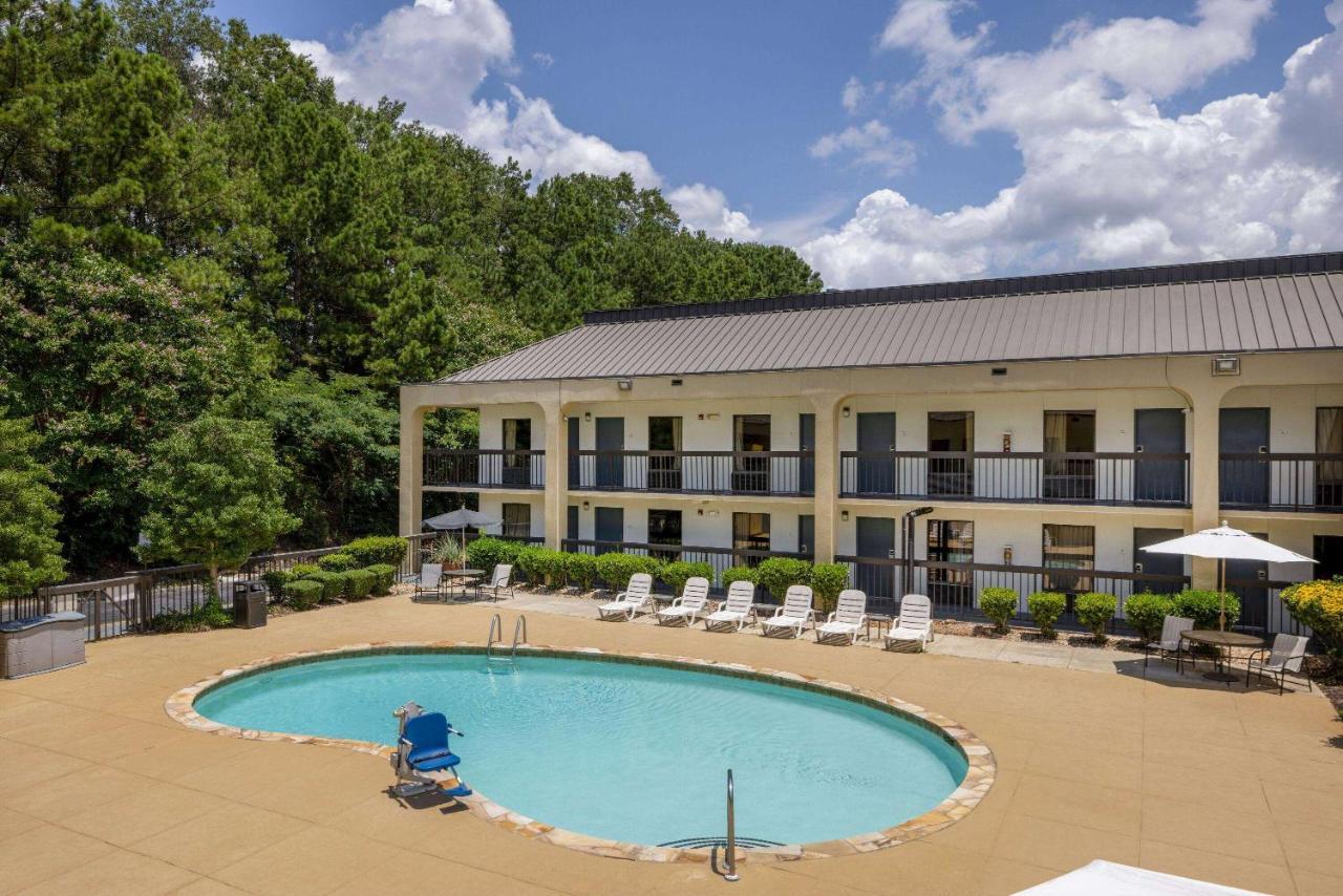 Отель Baymont By Wyndham Columbus Ga Экстерьер фото