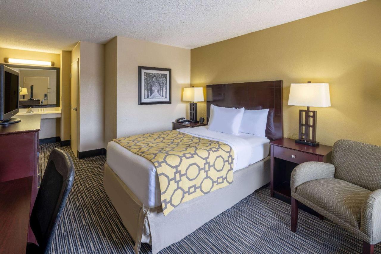 Отель Baymont By Wyndham Columbus Ga Экстерьер фото